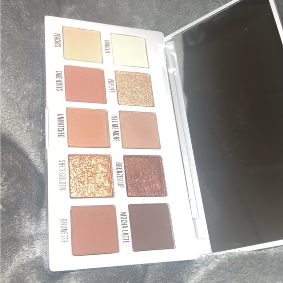 Kylie Bronze Palette - Picture 8 of 8